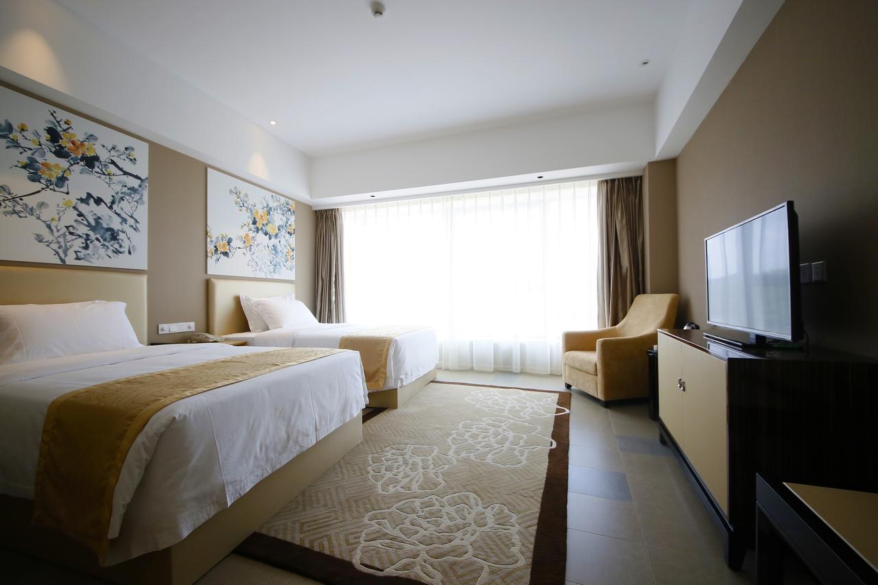 Howard Johnson Flower City Hotel Kunming Bagian luar foto
