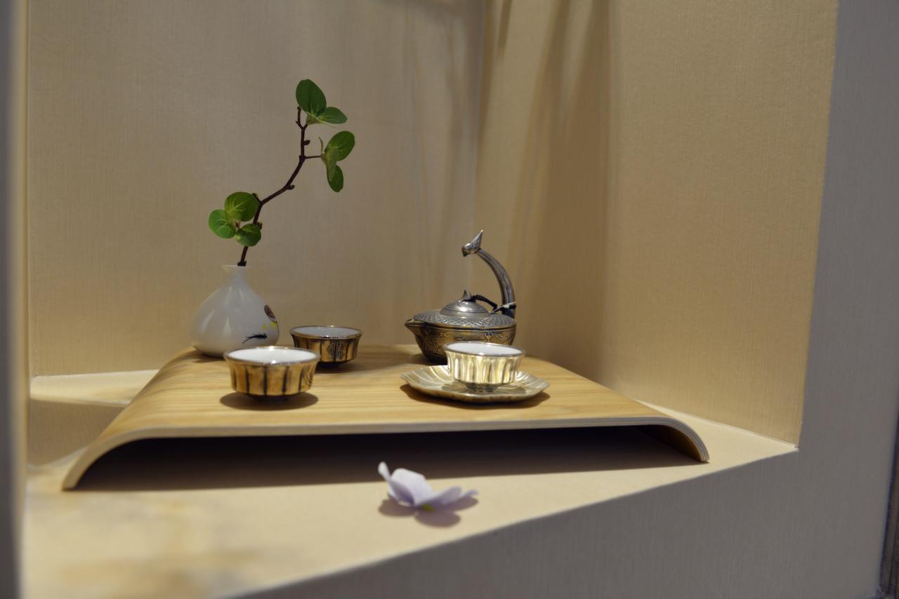 Howard Johnson Flower City Hotel Kunming Bagian luar foto