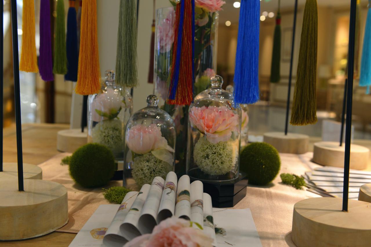 Howard Johnson Flower City Hotel Kunming Bagian luar foto